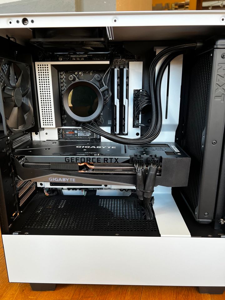 NZXT Gaming PC mit 3070ti in Kronberg im Taunus