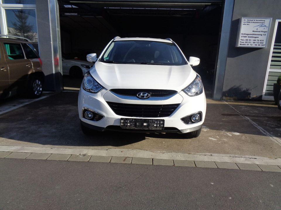 Hyundai Tucson ix35 Comfort Klimaautom. Navi Sitzh. PDC in Göttingen