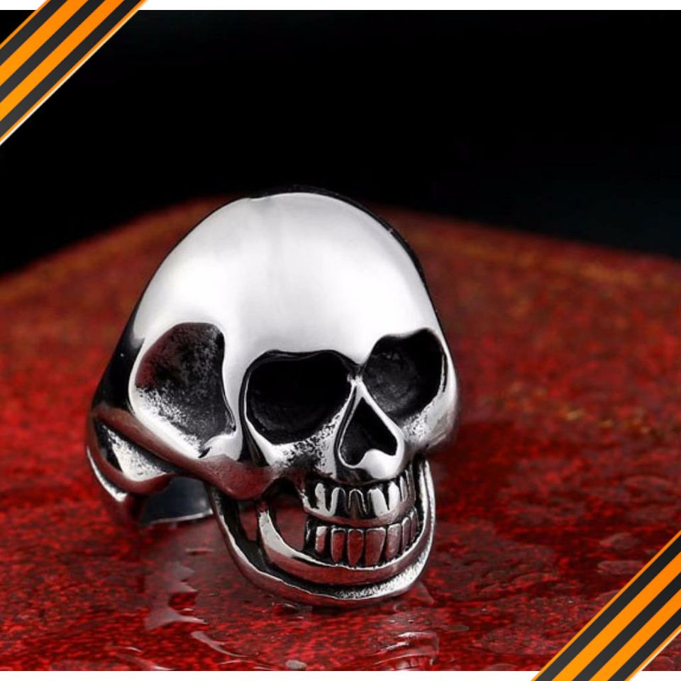 Edelstahl Skull Ring Totenkopf Siegelring silber NEU in Wiesbaden