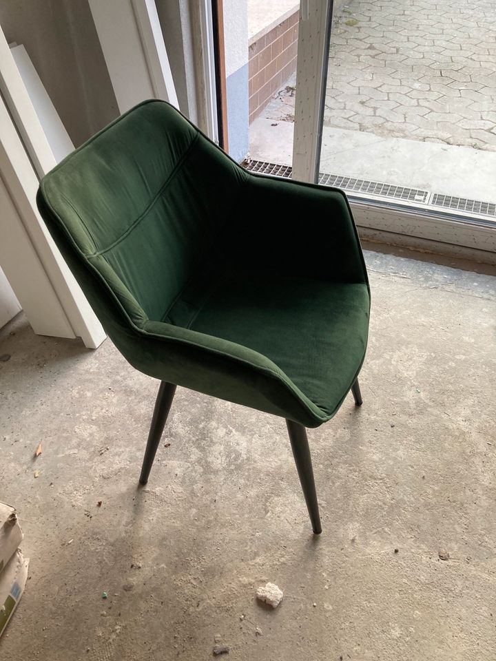 Stylischer Stuhl in Samt Grün in Koblenz
