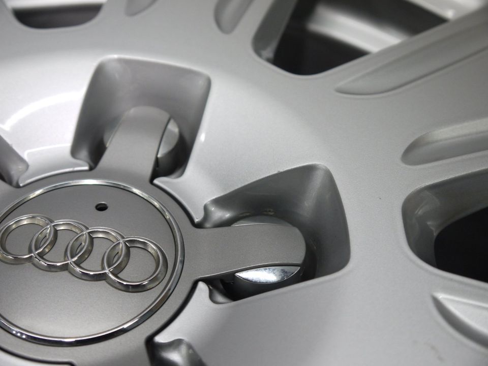 ⭐⭐⭐ Audi Q3 8U FELGEN 6,5x16 ET 33 8U0601025Q Alufelgen #106 in Wolfsburg