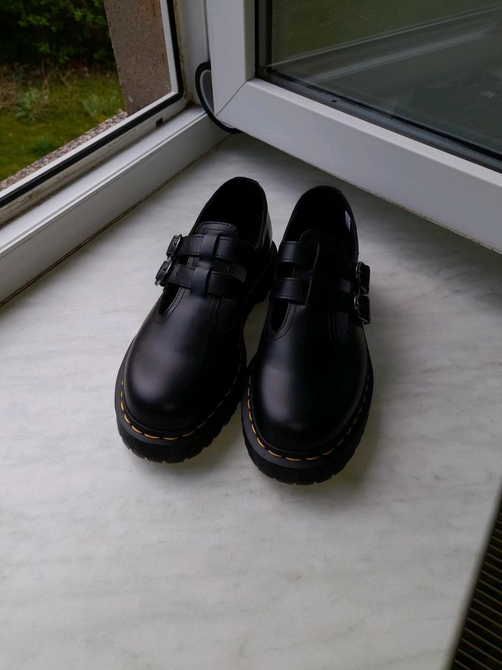 Dr Martens Mary Jane Schuhe in Hohndorf