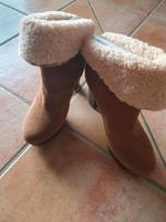 UGG Stiefeletten Lammfell Gr. 40 NEU!! Niedersachsen - Tostedt Vorschau