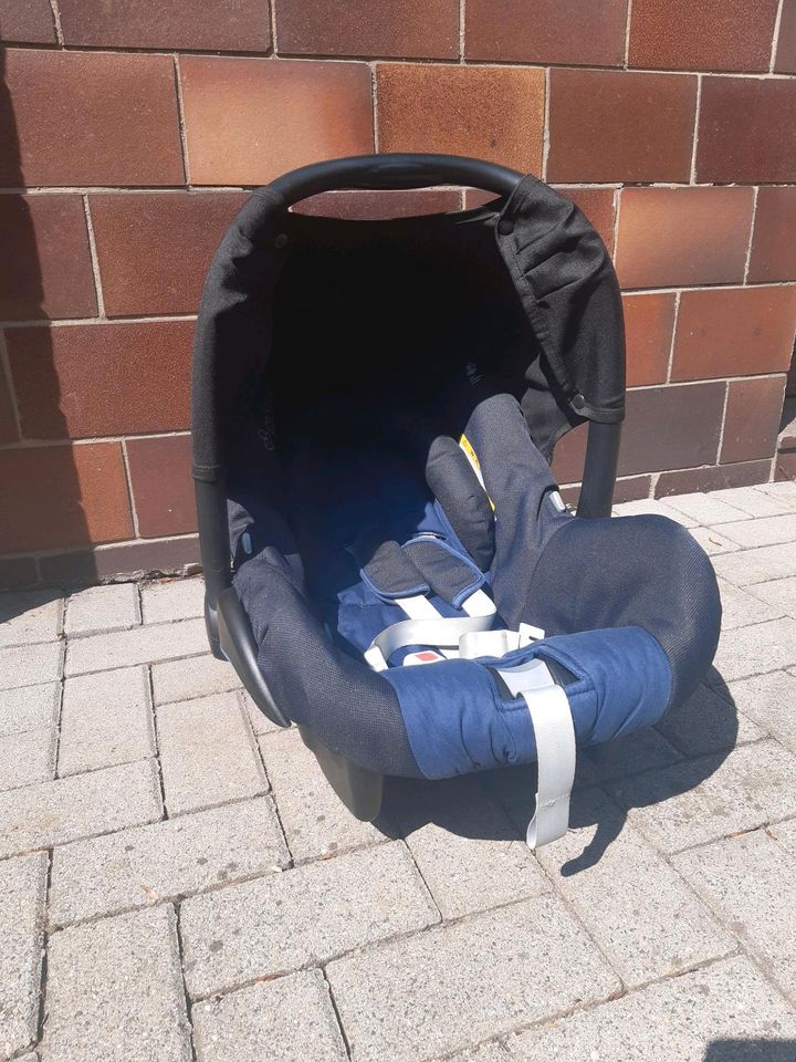 Maxi-Cosi Babyschale in Zörbig