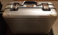 RIMOWA Alu Koffer silver integral Handgepäck 45 x 36 x 20 cm Hessen - Biebergemünd Vorschau