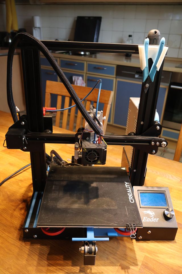 Creality Ender 3 - 3D Drucker mit umfangreichem Zubehörpaket in Syke