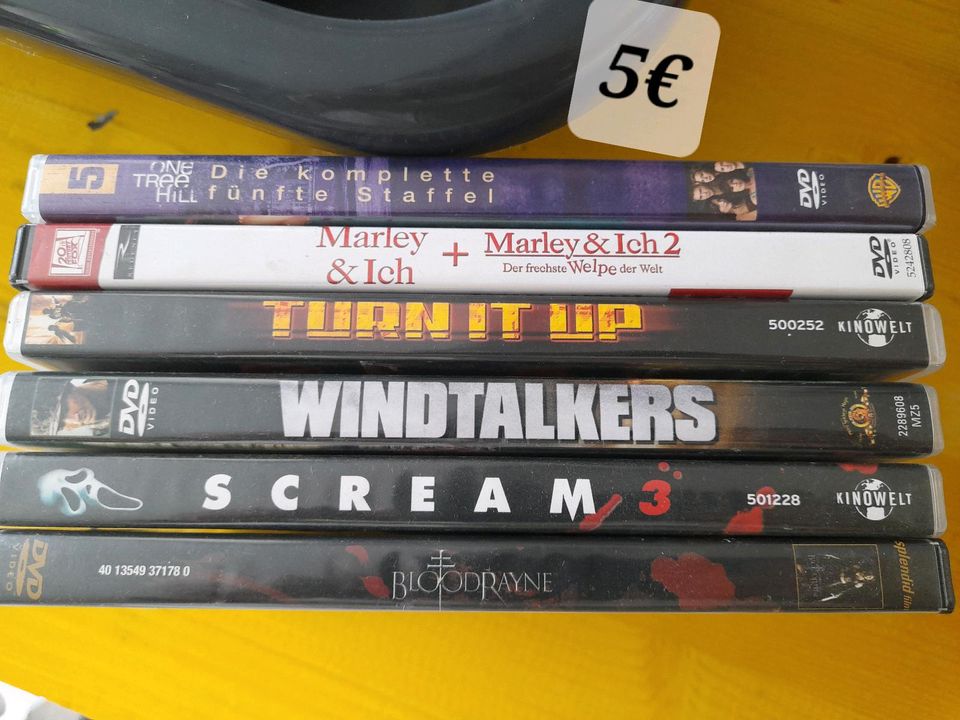 DVDs und Bücher in Hösbach