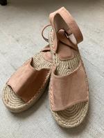 Sandalen Cox 39 beige/puderrose neuwertig Niedersachsen - Seevetal Vorschau
