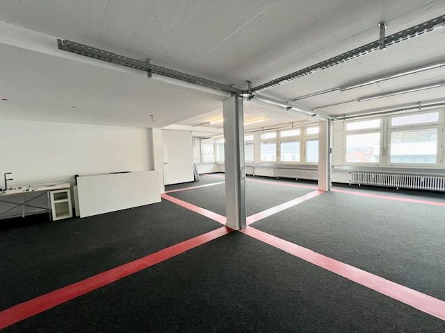 Gewerbefläche 121 m² mit Garagen-Stellplatz im Zentrumsgebiet von VS-Schwenningen in Villingen-Schwenningen