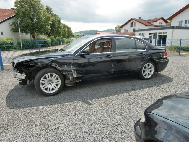 Ersatzteile / schlachten BMW E65,  745i L, LagrNr. 432 in Edertal