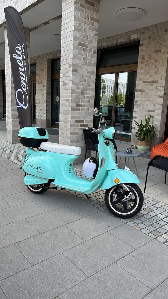 Dreems Amalfi E-Roller, ähnlich wie Vespa 45kmh in Heidelberg