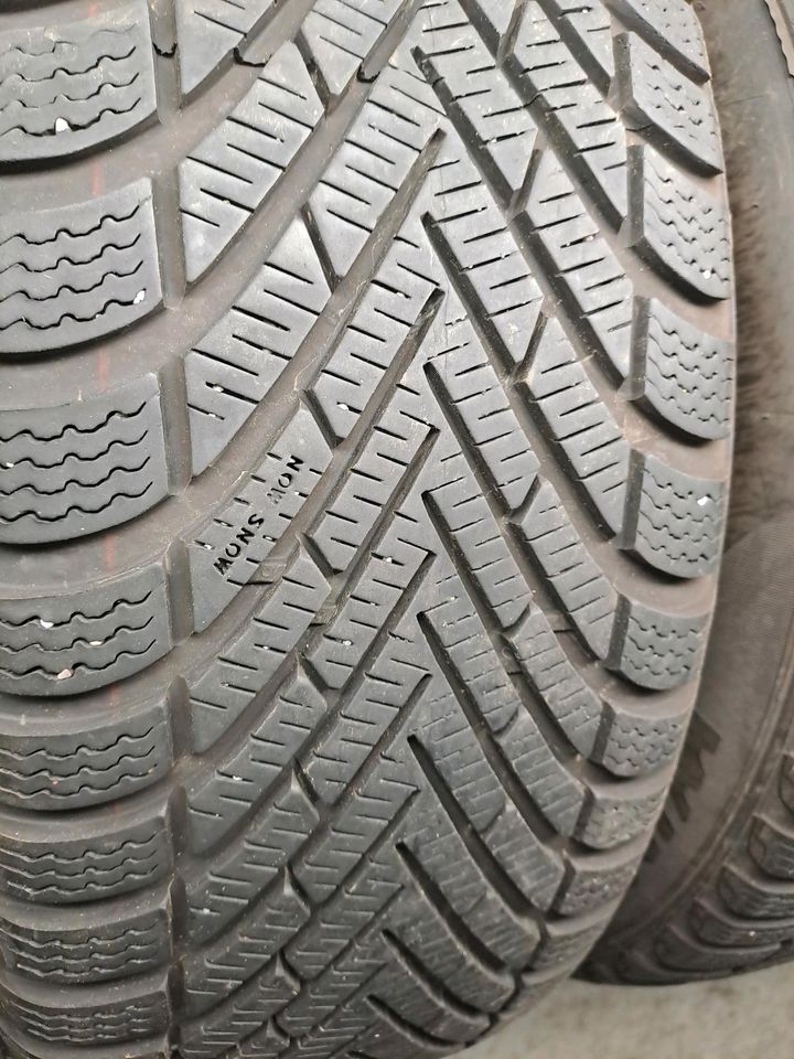 6 mm - 4x 195/60 R16 89H Pirelli Winterreifen in Böblingen