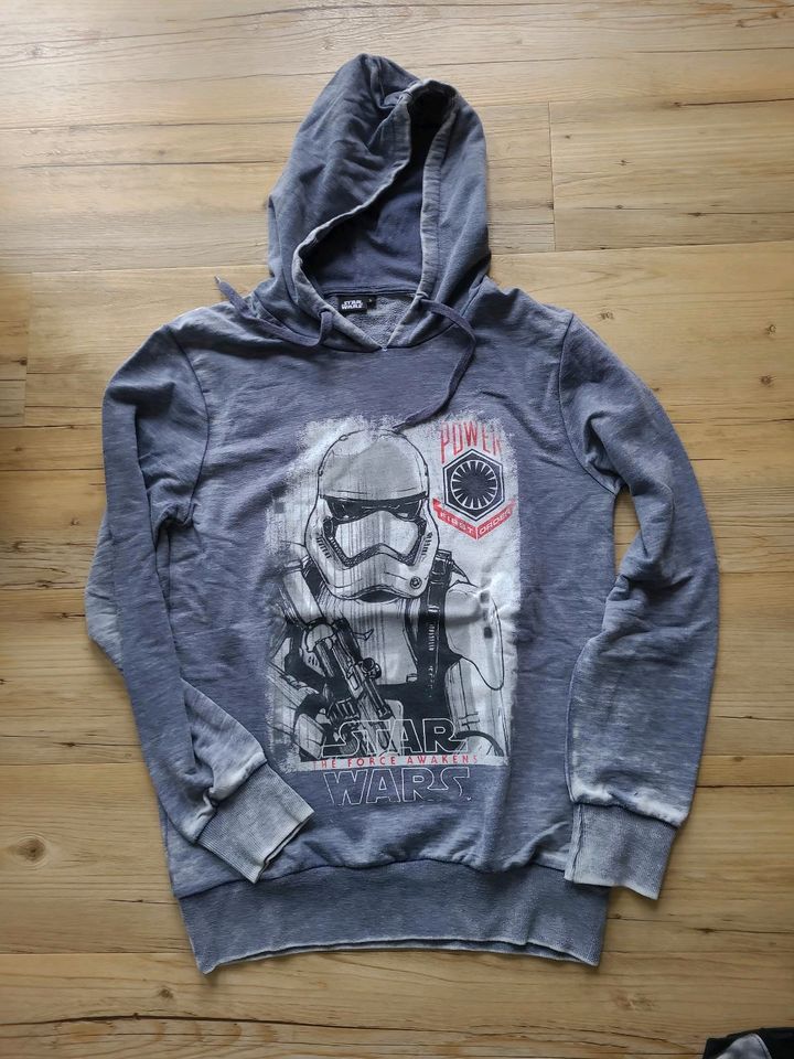 Jungen Sweatshirt in der Gr. 176 in Nörten-Hardenberg