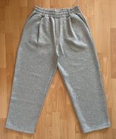 BERSHKA Baggy Jogginghose Größe M Hessen - Bruchköbel Vorschau
