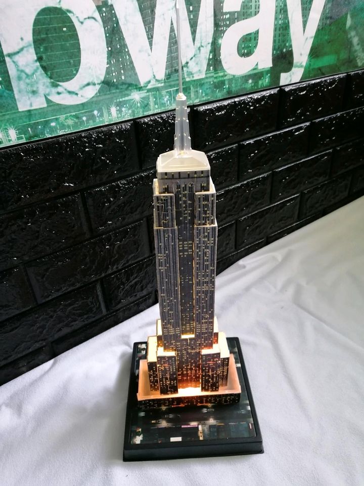 Ravensburger 3D Puzzle Empire State Building bei Nacht in Dresden
