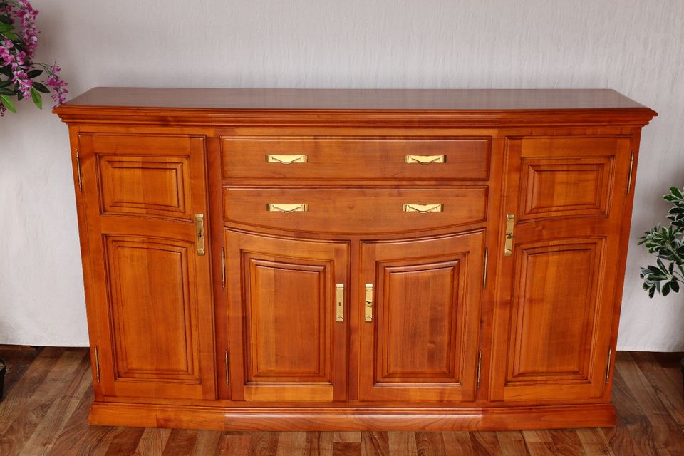 Nr.1898 Form Exclusiv- Poesie Sideboard Kirsche Vollmassiv in Wiesbaum