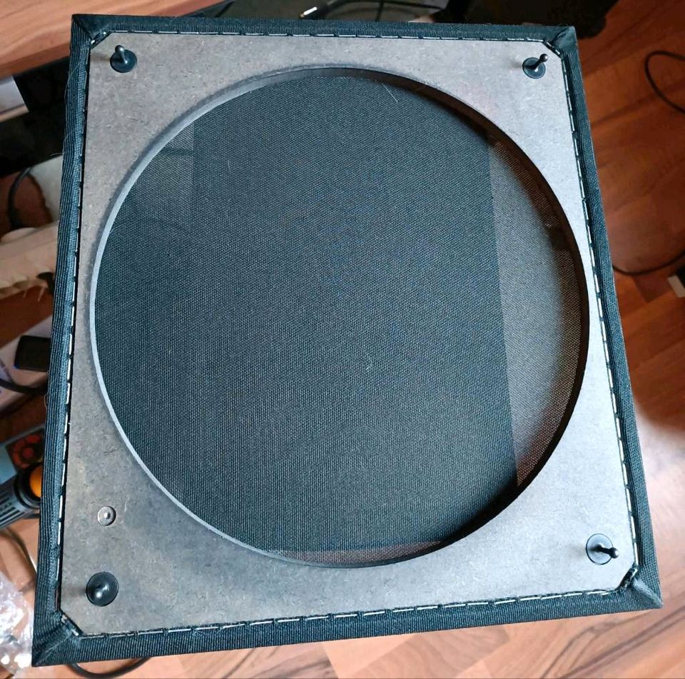 Aktiv Subwoofer REL Q 100 in Bad Soden-Salmünster