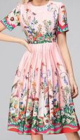 Dieses luxuriöse Designer-Kleid ist ein wahrer Hingucker mit sein Niedersachsen - Salzgitter Vorschau