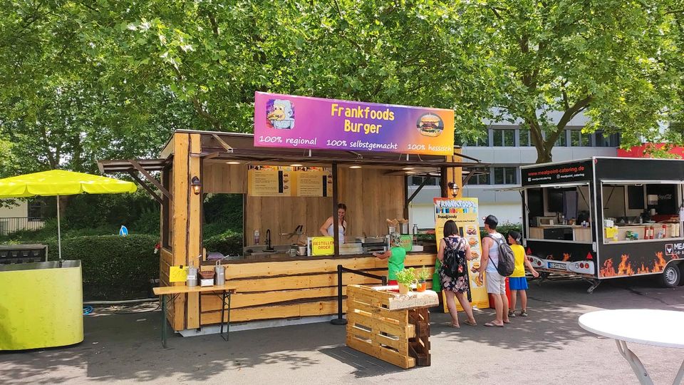 Food Truck Verkaufsanhänger Imbiss privat Finanzierung ohne Bank in Bad Nauheim