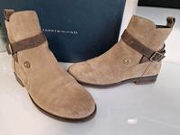 Tommy Hilfiger Stiefel Stiefeletten Leder Wildleder 38 beige brau Hessen - Offenbach Vorschau