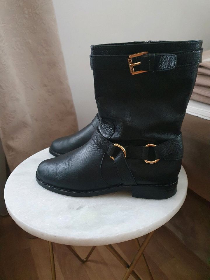 Ralph Lauren Stiefeletten, Gr. 36, Echtleder, schwarz/gold in Berlin