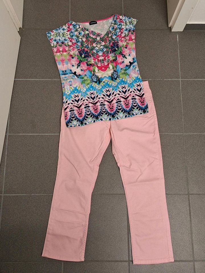 Sommer Outfit Damen rosa/blumig Gr. 42 in Aschaffenburg