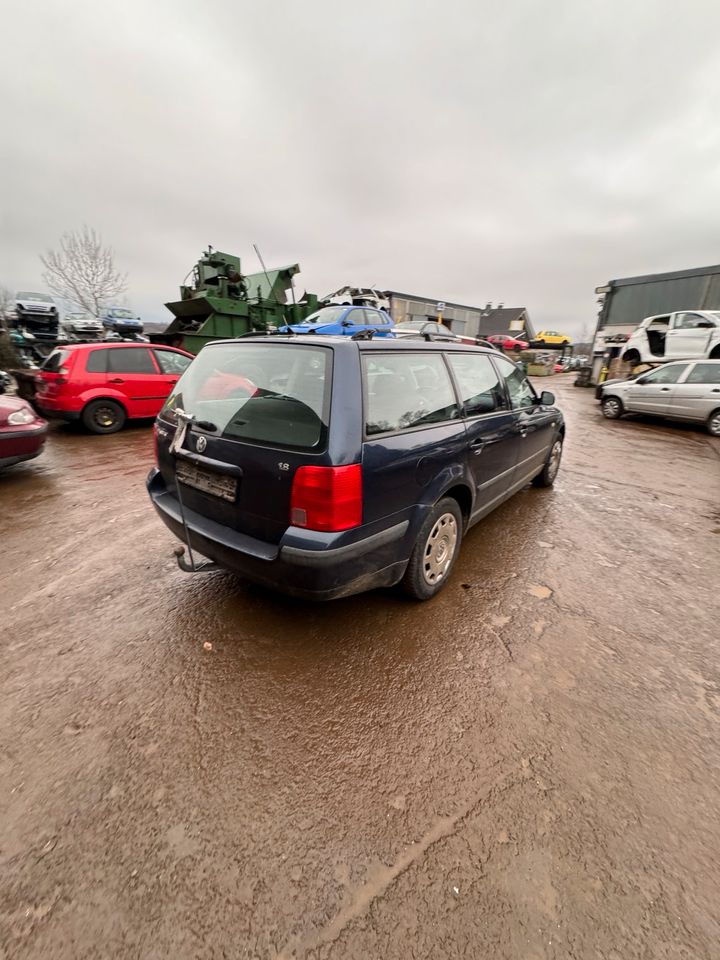 VW Passat 3B 1.8L 92 KW Autoteile Ersatzteile Schlachtfest in Waldbröl