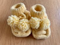 Neue zitronengelbe Strickschühchen Babysocken Nordrhein-Westfalen - Ibbenbüren Vorschau