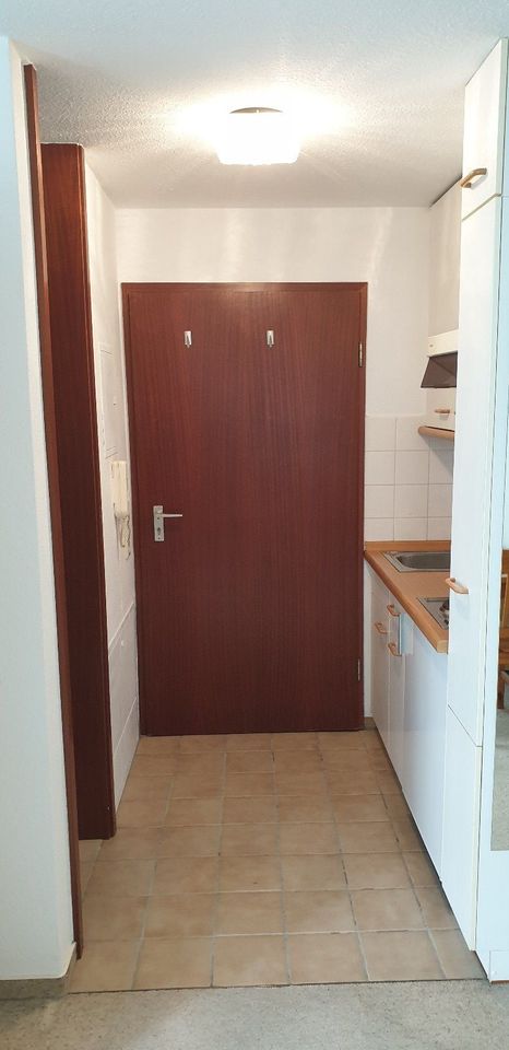 1-Zimmer Wohnung 24qm Böblingen zentral mit kleiner Terrasse in Böblingen