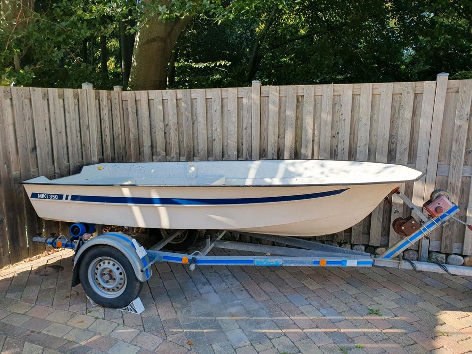 Boot 3,5 Meter Vollgleiter GFK  incl. Trailer  Bootstrailer in Flensburg