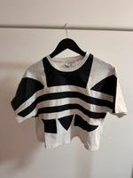 weiß/schwarzes adidas originals Cropped-Shirt, Größe 34 Bayern - Würzburg Vorschau