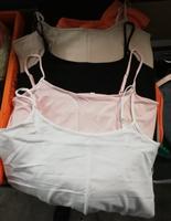 4 C&A Tops Hemdchen Größe XL weiß rosa beige schwarz Niedersachsen - Celle Vorschau