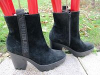 Calvin Klein Jeans Wildleder Plateau-Blockabsatz Anklebooties Bayern - Gersthofen Vorschau