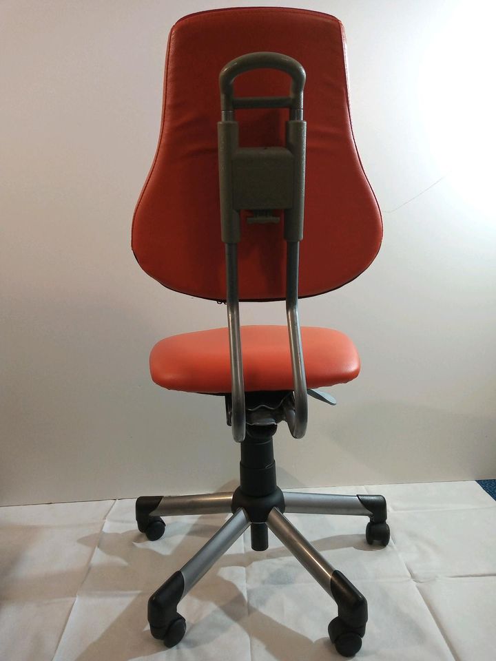 Ergonomischer Kinderstuhl der mitwächst von Rovo (orange/rot) in Reher