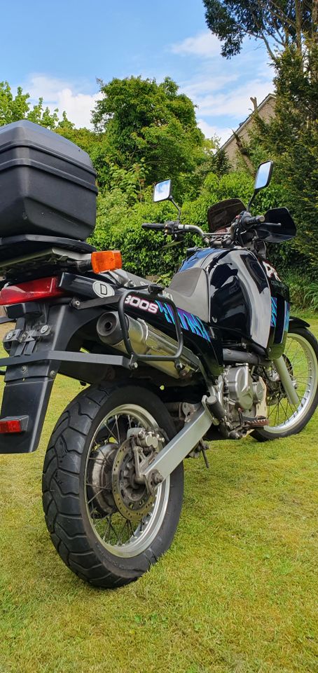 Top gepflegte Touren Enduro, Suzuki DR 800 Big in Emmerich am Rhein