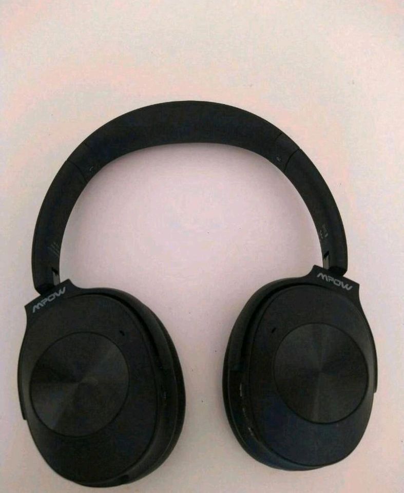 4 Bluetooth Kopfhörer pro Stück 15€ in Hamburg