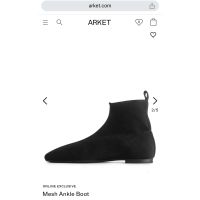 SUCHE Arket Mesh Stretch Stiefeletten, Größe 39 oder 38 Berlin - Mitte Vorschau