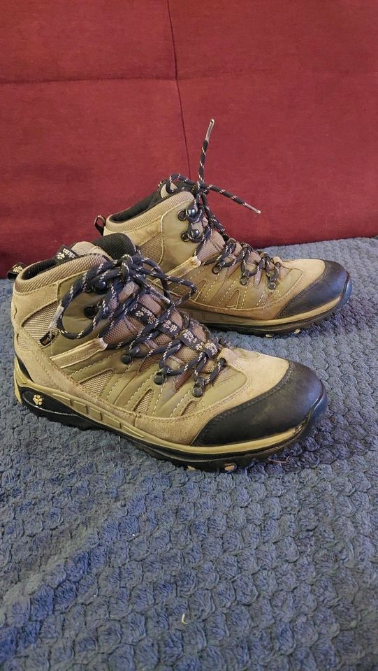 Jack Wolfskin Wanderschuhe Gr.41 in Sustrum