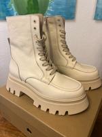 Damenschuhe; Boots; Stiefel; Beige; Anoter A; Größe 41 Köln - Ehrenfeld Vorschau