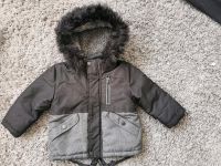 Baby Winter Jacke / Parker schwarz Grau mit Teddyfutter Kapuze Hessen - Schlangenbad Vorschau