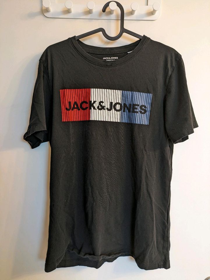 Jack & Jones T-Shirt Größe M in Bonn