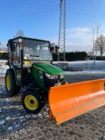 John Deere 3025E, Winterdienst, Kabine, 80 bH, inkl. Steuer! München - Altstadt-Lehel Vorschau