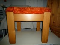 Vintage 70er Jahre Hocker Tritt Plüsch Holz orange seventies Nordrhein-Westfalen - Porta Westfalica Vorschau