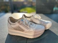 Sneaker - Nero Giardini - weiß - Gr. 38 - Gut erhalten! Niedersachsen - Melle Vorschau