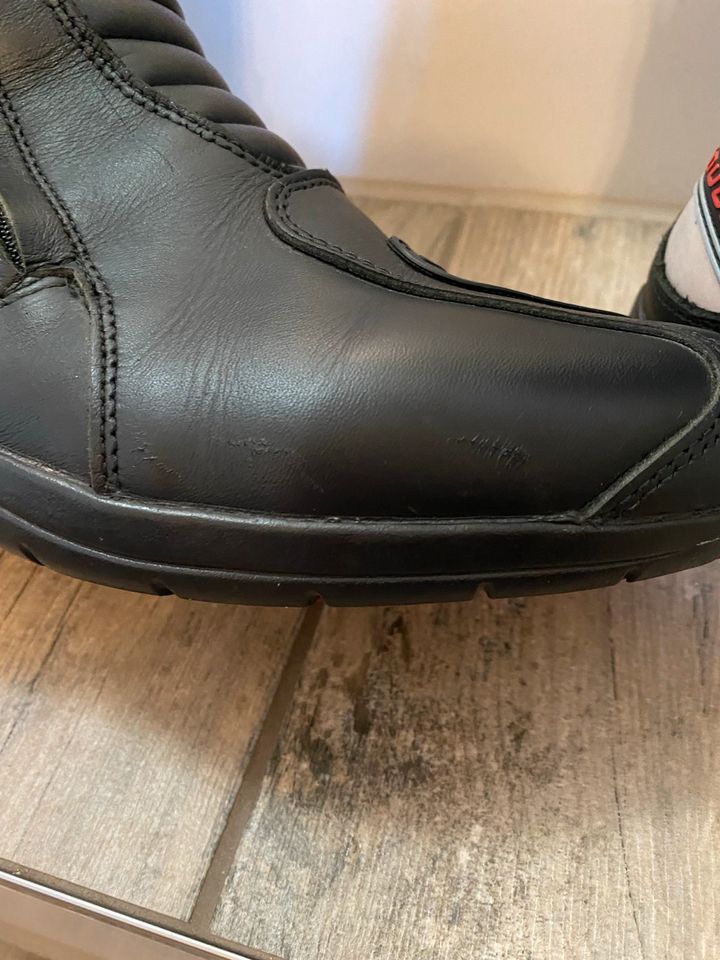 Vanucci Motorradstiefel VTB1 Gr 44 / 9,5 / 10,5 in Apensen