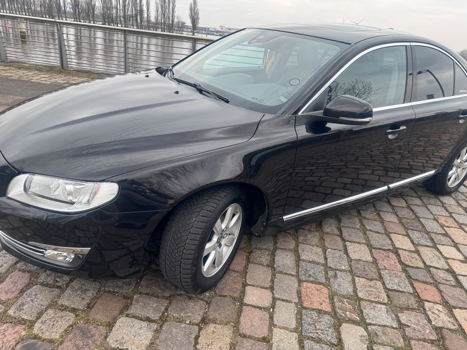 Auto Volvo s80 in Bremen