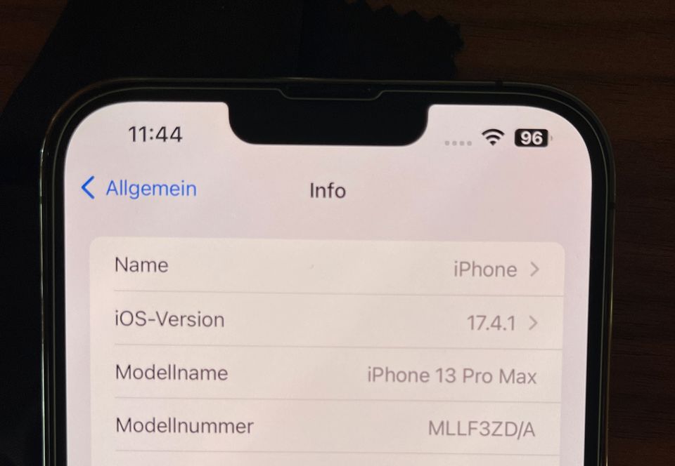 Apple iPhone 13 Pro Max Graphit mit 512 GB in sehr gutem Zustand in Halle (Westfalen)