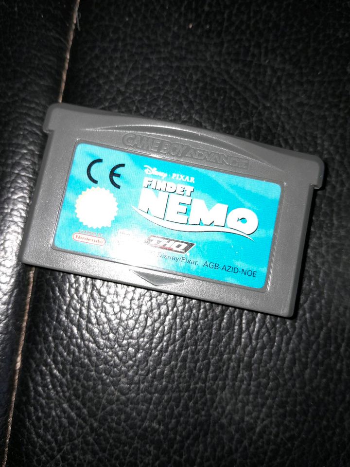 Gameboy Spiel Findet Nemo ohne Anleitung in Bochum