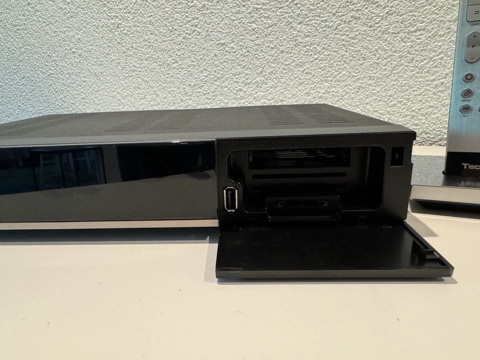 TechniSat Digit ISIO S Edition HDTV Twin Sat-Receiver schwarz in Nürnberg (Mittelfr)