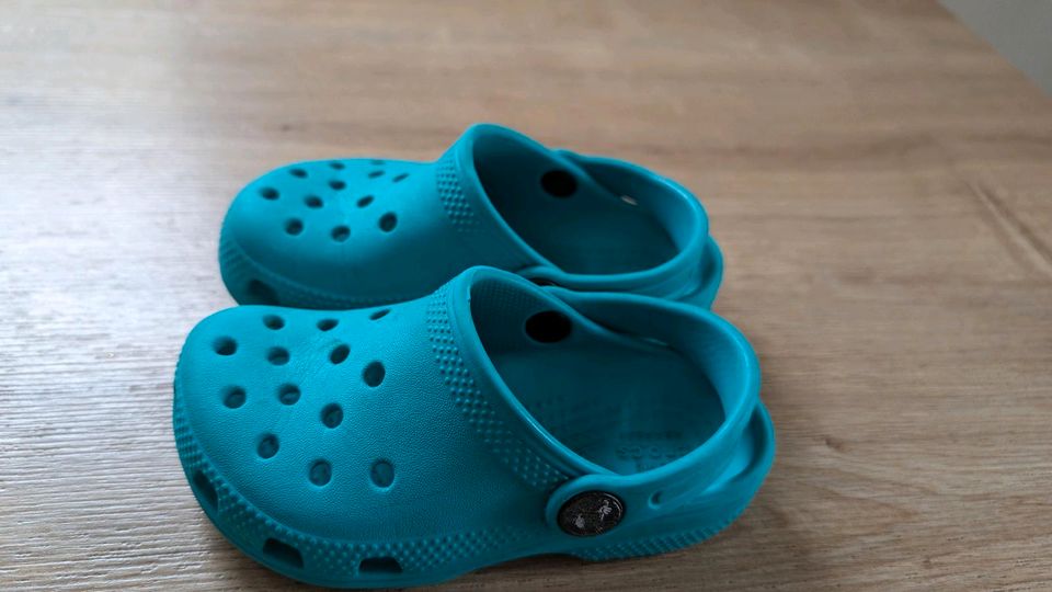 Crocs Gr. C8 24/25 in Geseke